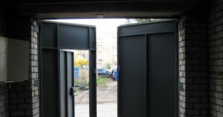 Купить гаражные ворота распашные Спасск-Дальний, цена от 3853 руб.